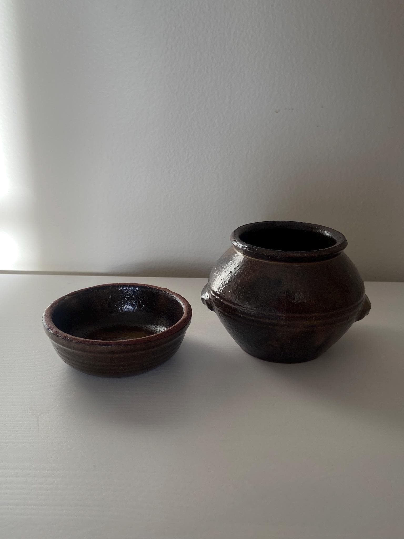 Mini Korean Onggi Jar with Lid | Dark Aesthetic Decor | Meditation Object | Minimalist Korean Pottery | Small Lidded Jar | Gift Wrap