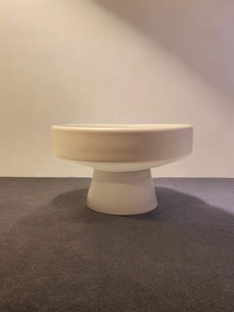 Matte White Ceramic Footed Fruit Platter, Minimal Pedestal Stand for Dessert & Snacks, Modern Party Display Dishes, Footed Fruit Platter