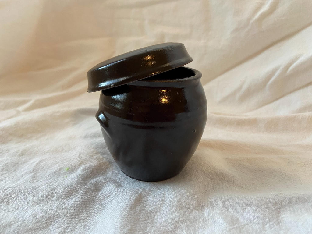 Mini Korean Onggi Jar with Lid | Traditional Pottery Decor | Minimalist Korean Object | Hangari | Handmade Style Black Jar | Gift Wrap