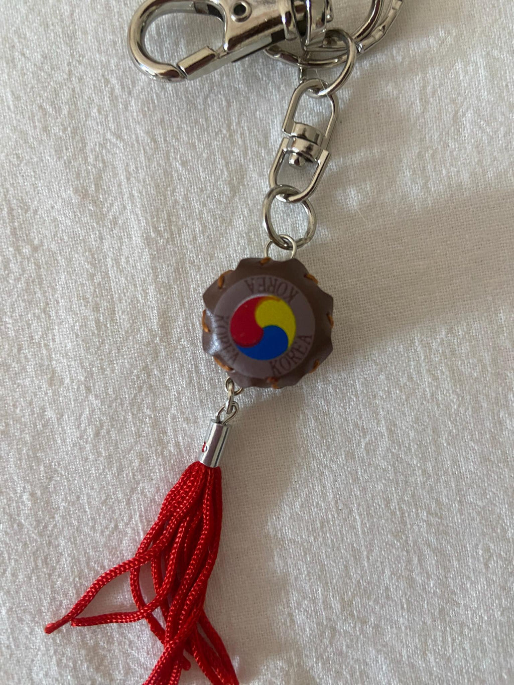 Korean Sam Taegeuk & Janggu Drum Keychain Set: Cultural Souvenir Gift