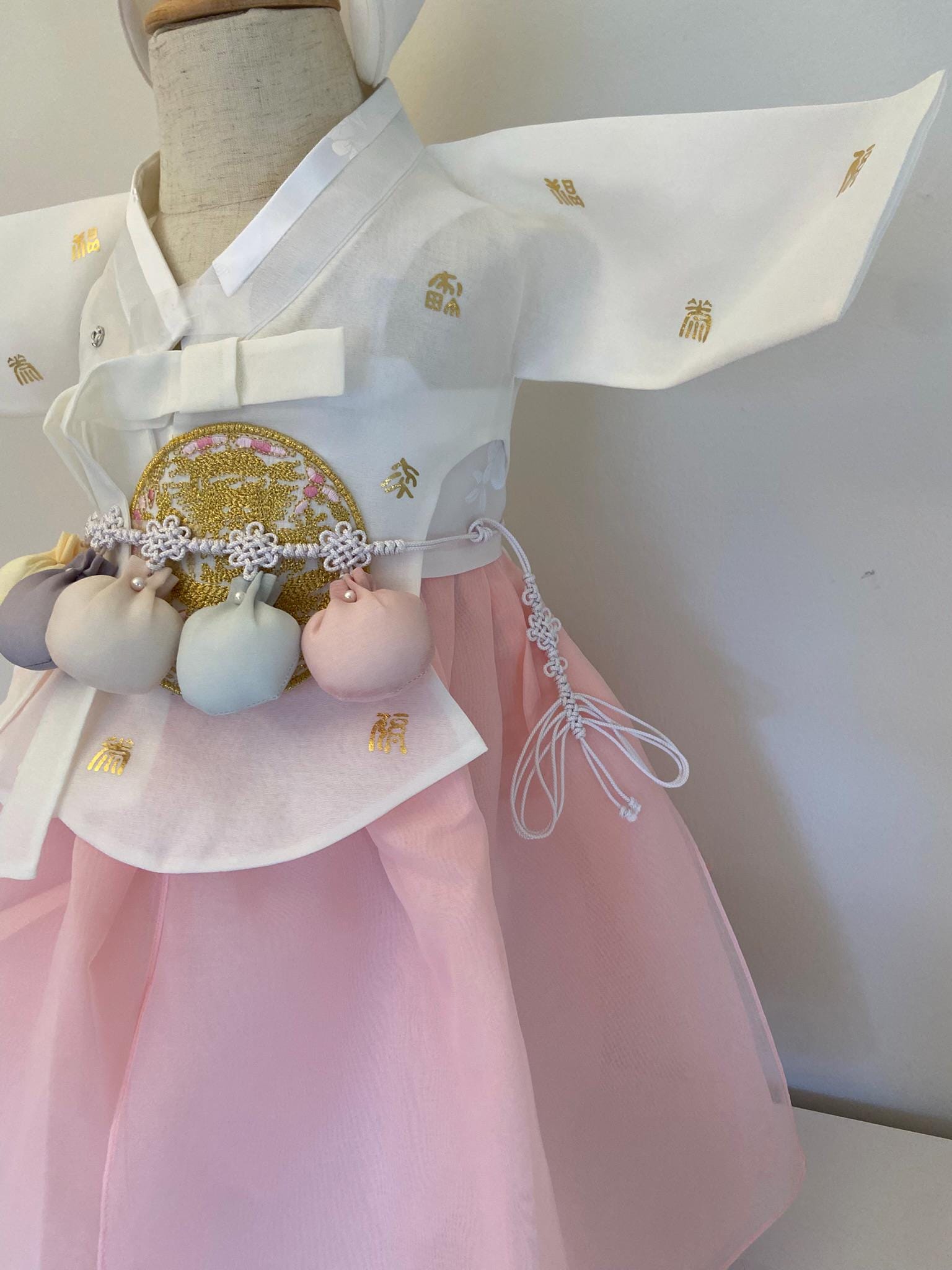 Girl D Hanbok Rental | White & Pink 100 Days Hanbok Set | Korean Baby Girl 100 Days Outfit | Baekil Party Dress | Beakil Sign | Size 100