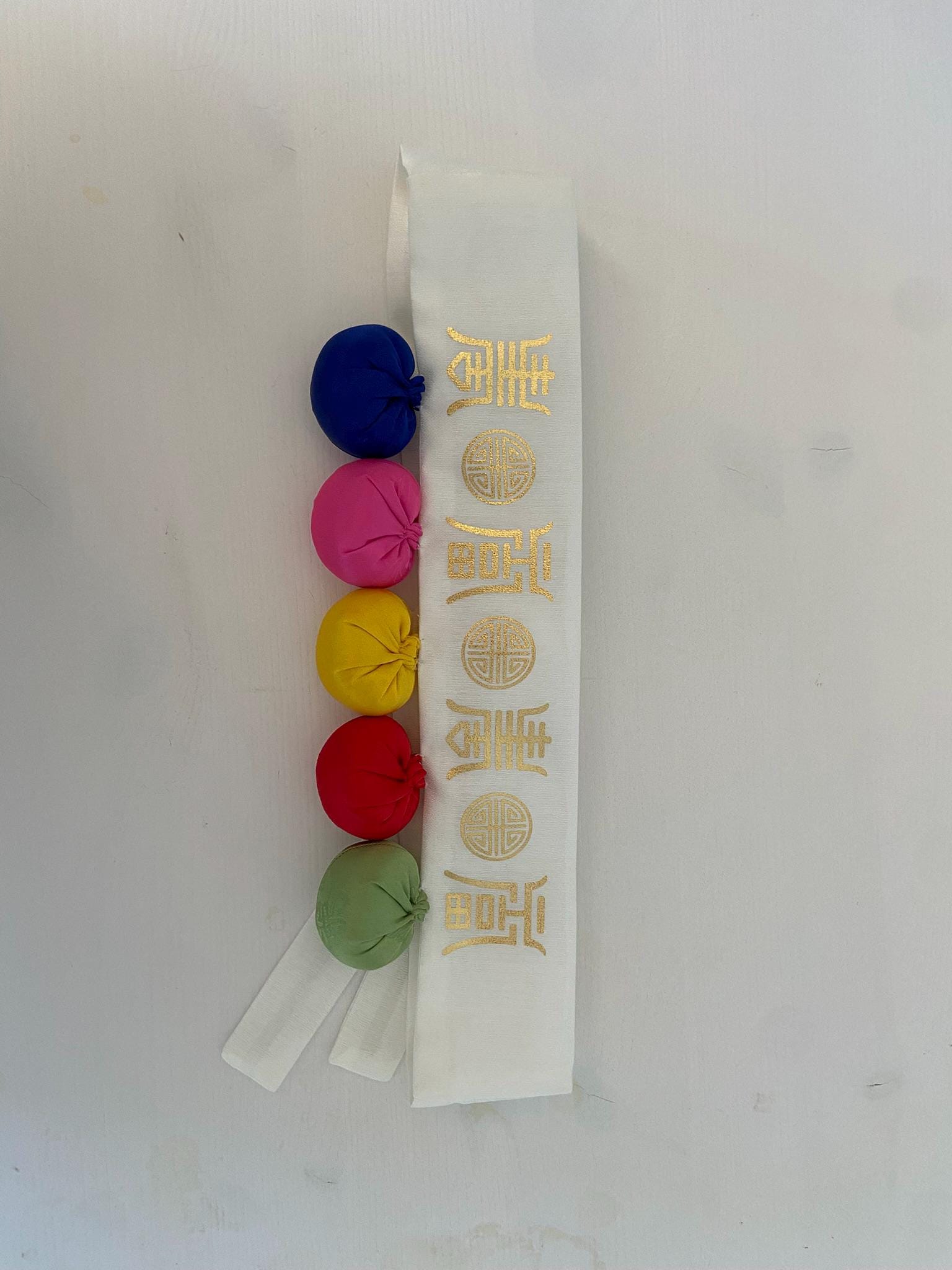 Girl E Hanbok Rental | Royal Blue & Ivory Baekil Hanbok | Traditional Korea Girl Outfit | Luxury Photo Hanbok | Baekil banner | Size 100