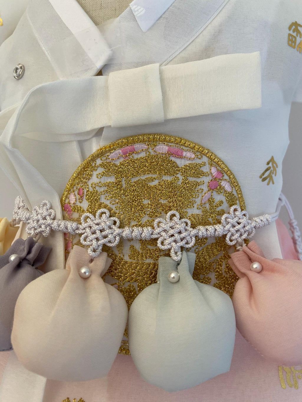 Girl D Hanbok Rental | White & Pink 100 Days Hanbok Set | Korean Baby Girl 100 Days Outfit | Baekil Party Dress | Beakil Sign | Size 100