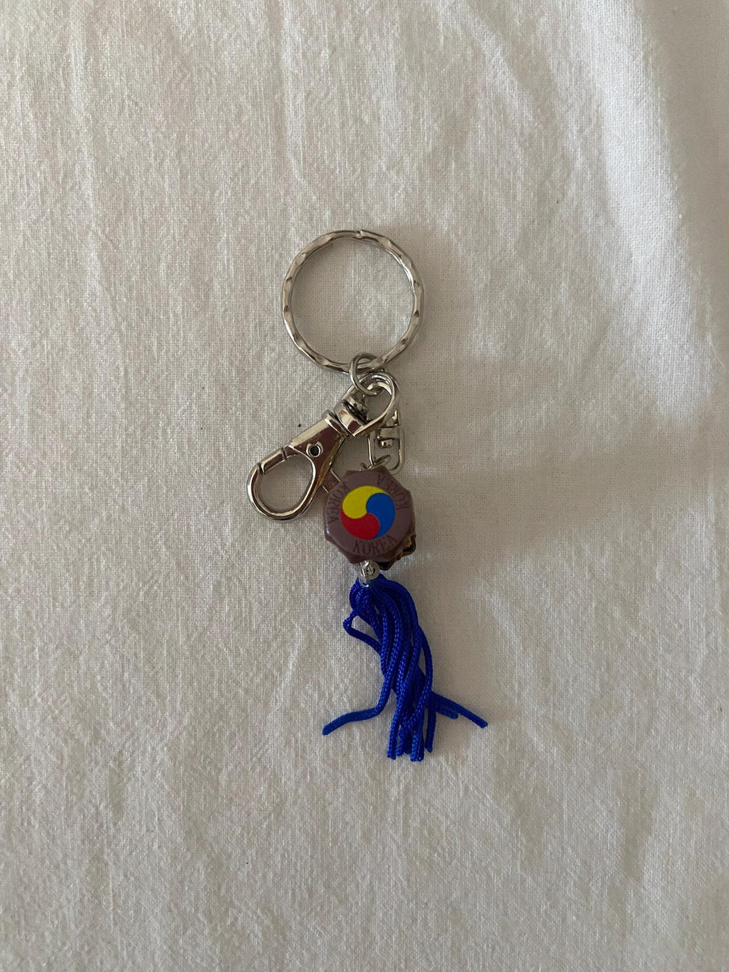 Korean Sam Taegeuk & Janggu Drum Keychain Set: Cultural Souvenir Gift