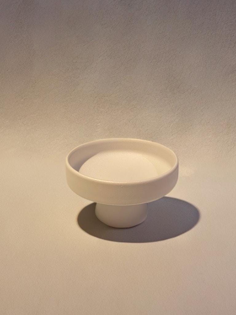 Matte White Ceramic Footed Fruit Platter, Minimal Pedestal Stand for Dessert & Snacks, Modern Party Display Dishes, Footed Fruit Platter