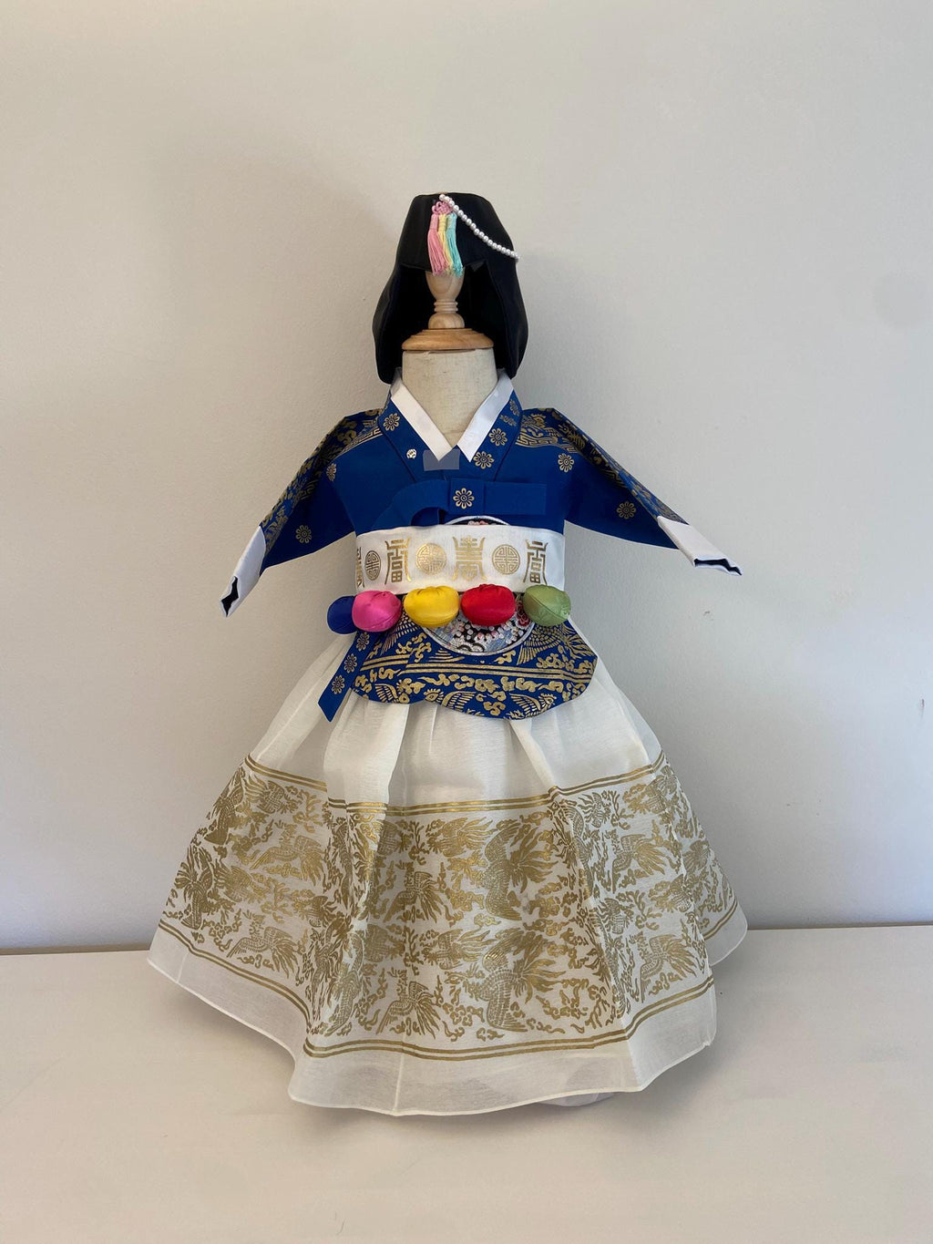 Girl E Hanbok Rental | Royal Blue & Ivory Baekil Hanbok | Traditional Korea Girl Outfit | Luxury Photo Hanbok | Baekil banner | Size 100