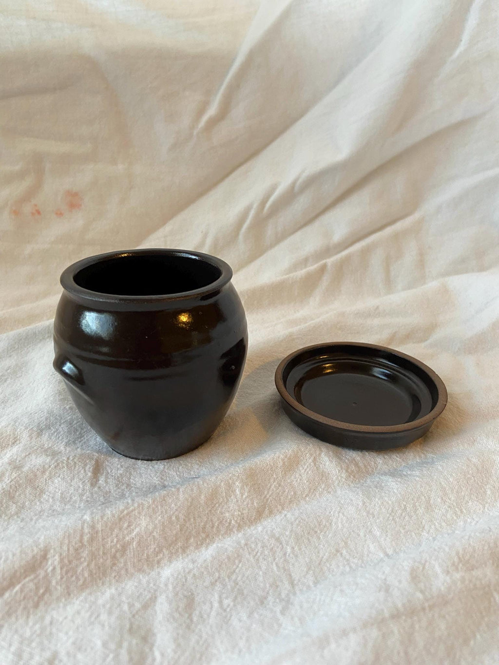 Mini Korean Onggi Jar with Lid | Traditional Pottery Decor | Minimalist Korean Object | Hangari | Handmade Style Black Jar | Gift Wrap