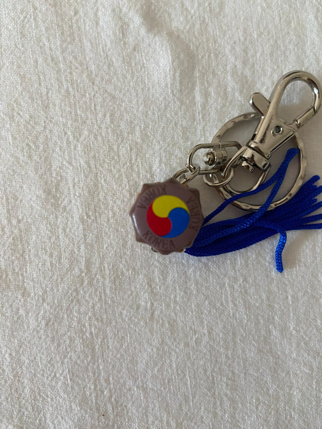 Korean Sam Taegeuk & Janggu Drum Keychain Set: Cultural Souvenir Gift