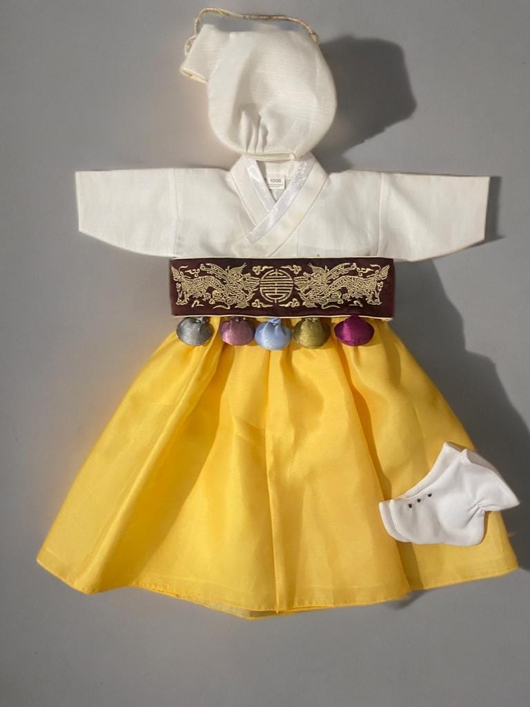 Girl B Hanbok Rental | Ivory & Yellow 100 Days Hanbok Set | Baby Girl 100 Days Outfit | Baekil Korean Dress | Baekil Wall Sign | Size 100