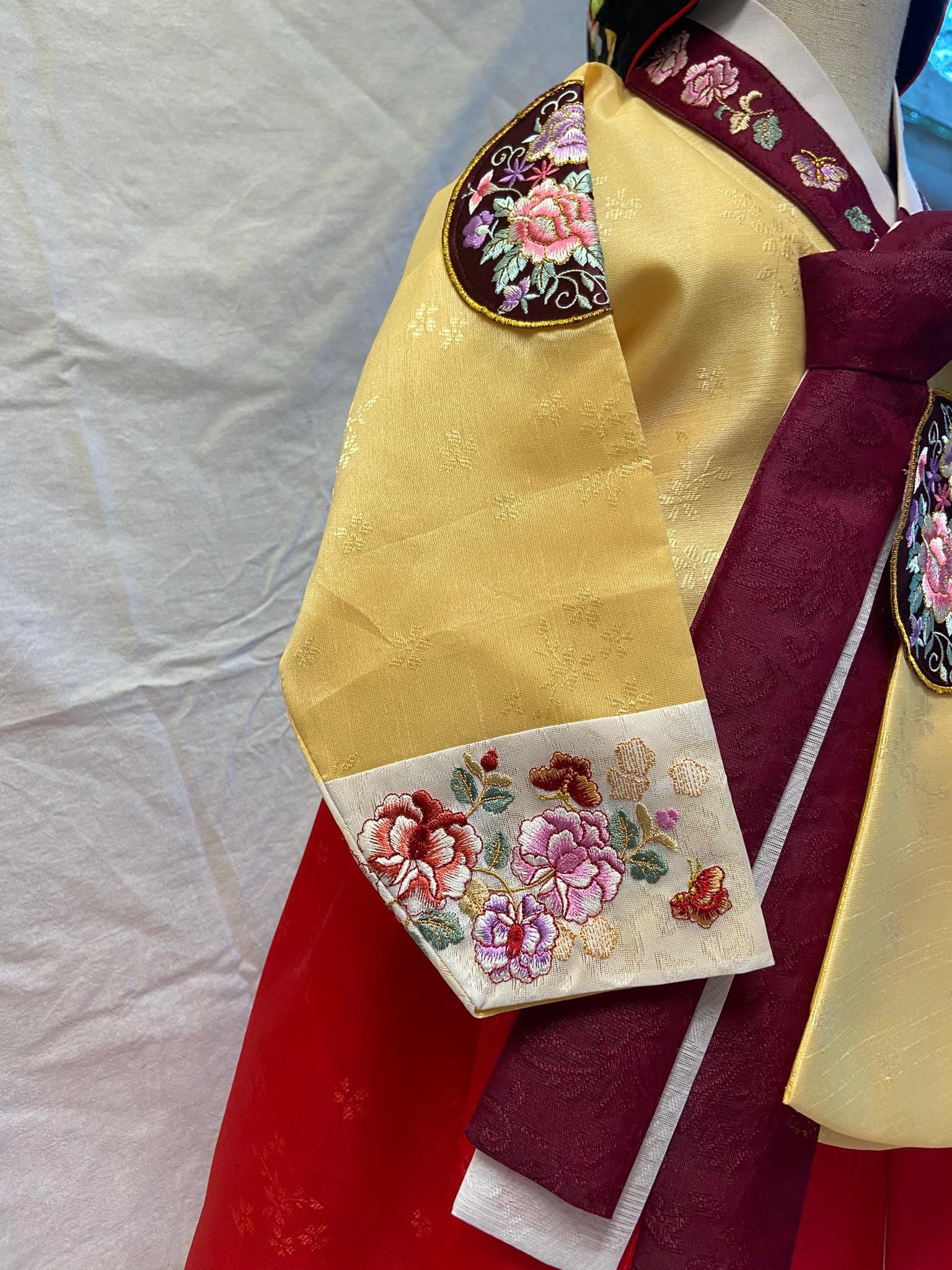 Girl T Hanbok Rental | Gold & Burgundy 1st Birthday Hanbok | Korean Baby Girl Doljanchi Dress | Elegant Traditional Hanbok Full Set | Size 2