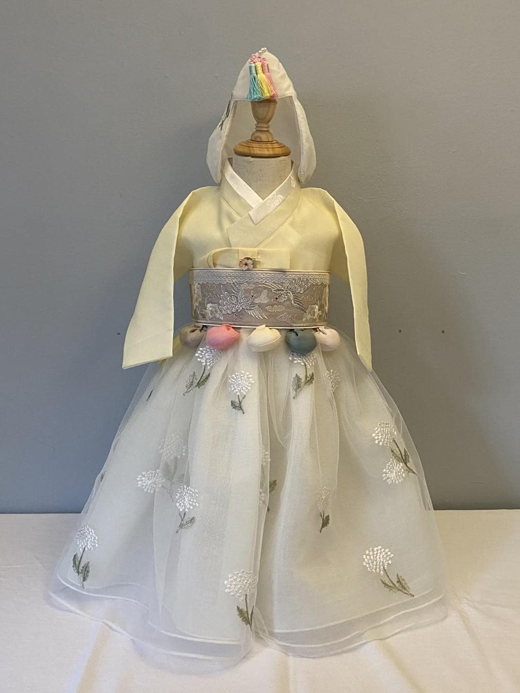 Girl J Hanbok Rental | Yellow & Ivory Dol Hanbok Set | Baby Girl Doljanchi Hanbok | Floral Embroidered Traditional Korean Dress | Size 1