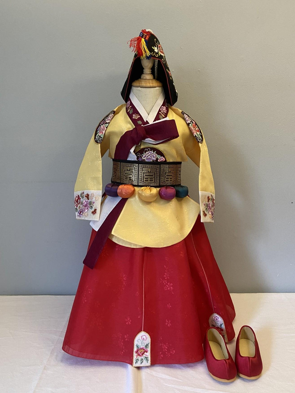 Girl T Hanbok Rental | Gold & Burgundy 1st Birthday Hanbok | Korean Baby Girl Doljanchi Dress | Elegant Traditional Hanbok Full Set | Size 2