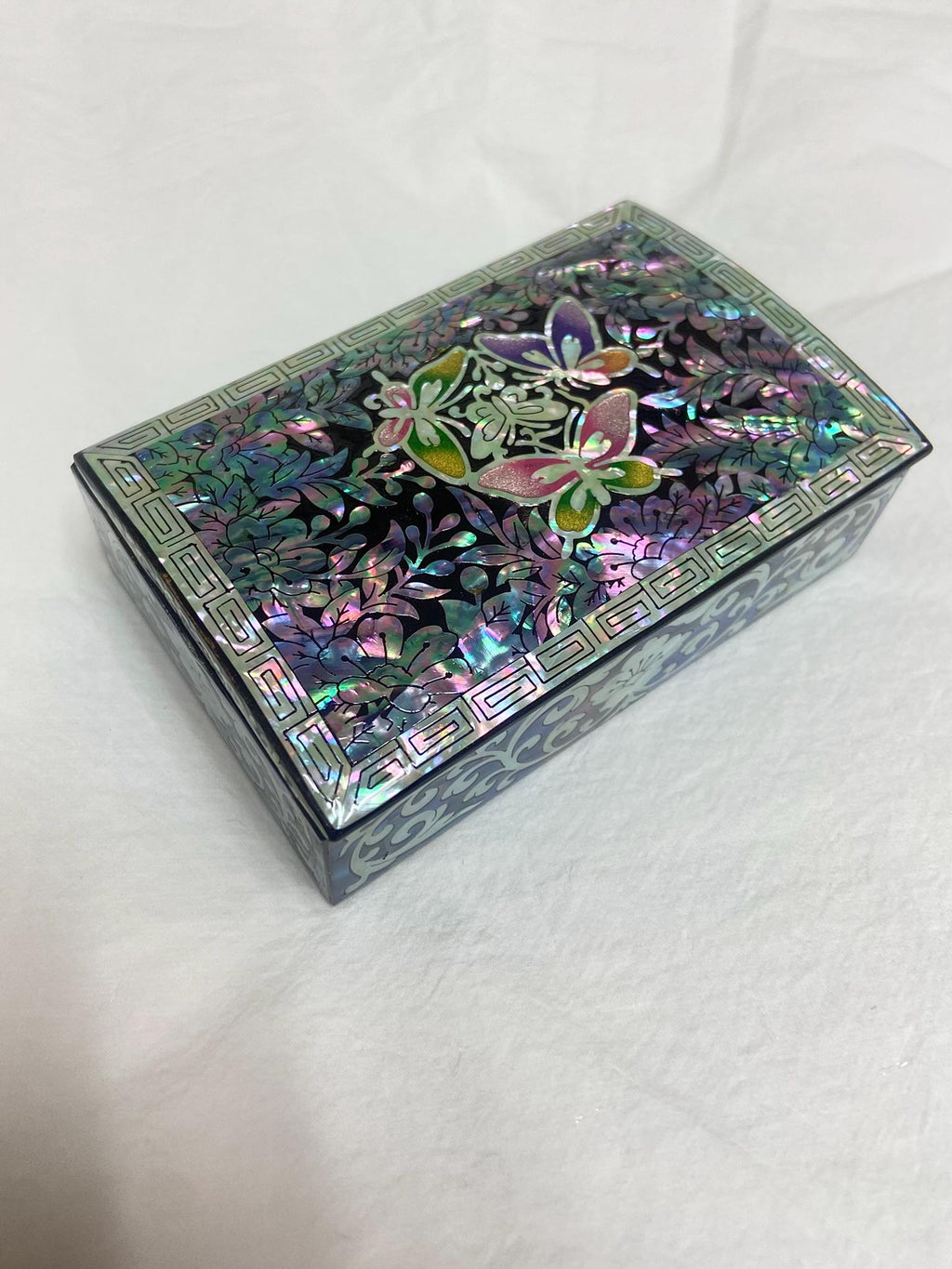 Mother of Pearl Jewelry Box, Korean Lacquer Box, Handmade Shell Inlay Trinket Box, Traditional Korean Gift, Butterfly Design | Gift Wrap