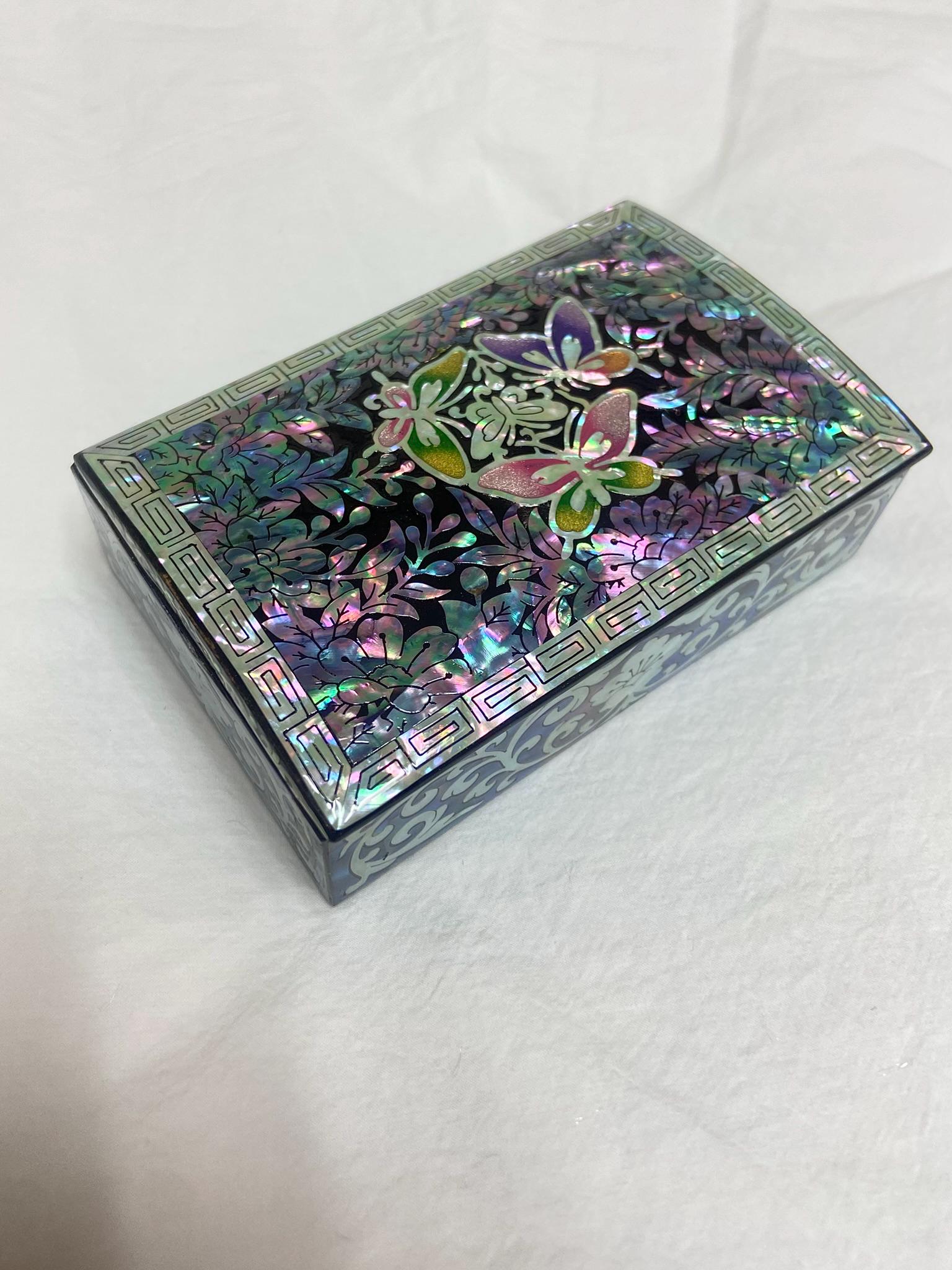 Mother of Pearl Jewelry Box, Korean Lacquer Box, Handmade Shell Inlay Trinket Box, Traditional Korean Gift, Butterfly Design | Gift Wrap