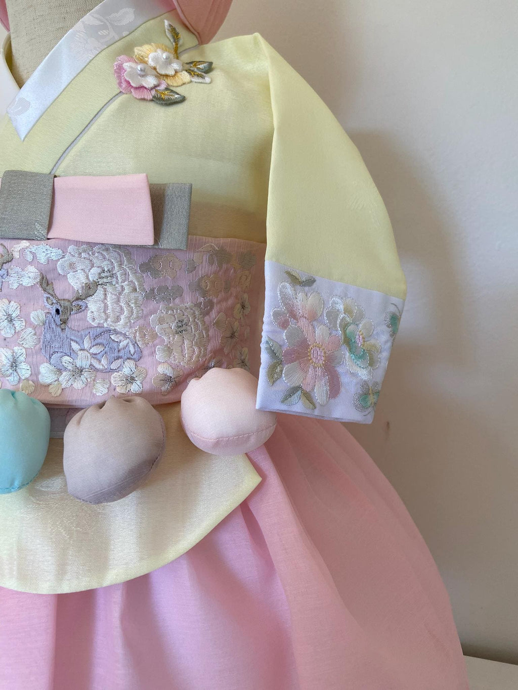 Girl C Hanbok Rental | Pastel Pink Hanbok | Traditional Korean Baby Outfit | Korean 100 Days Celebration | Baekil Wall Sign | Size 100