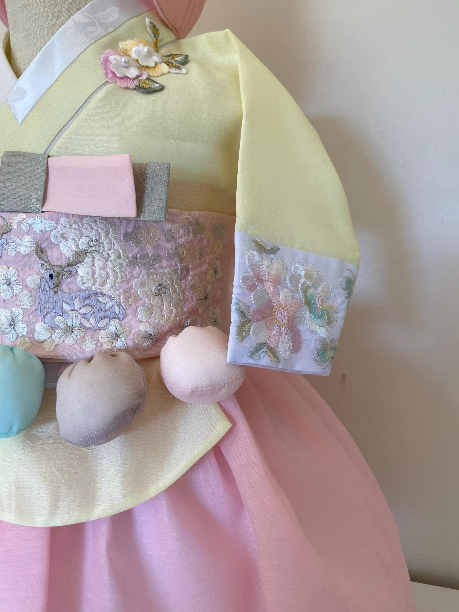 Girl C Hanbok Rental | Pastel Pink Hanbok | Traditional Korean Baby Outfit | Korean 100 Days Celebration | Baekil Wall Sign | Size 100